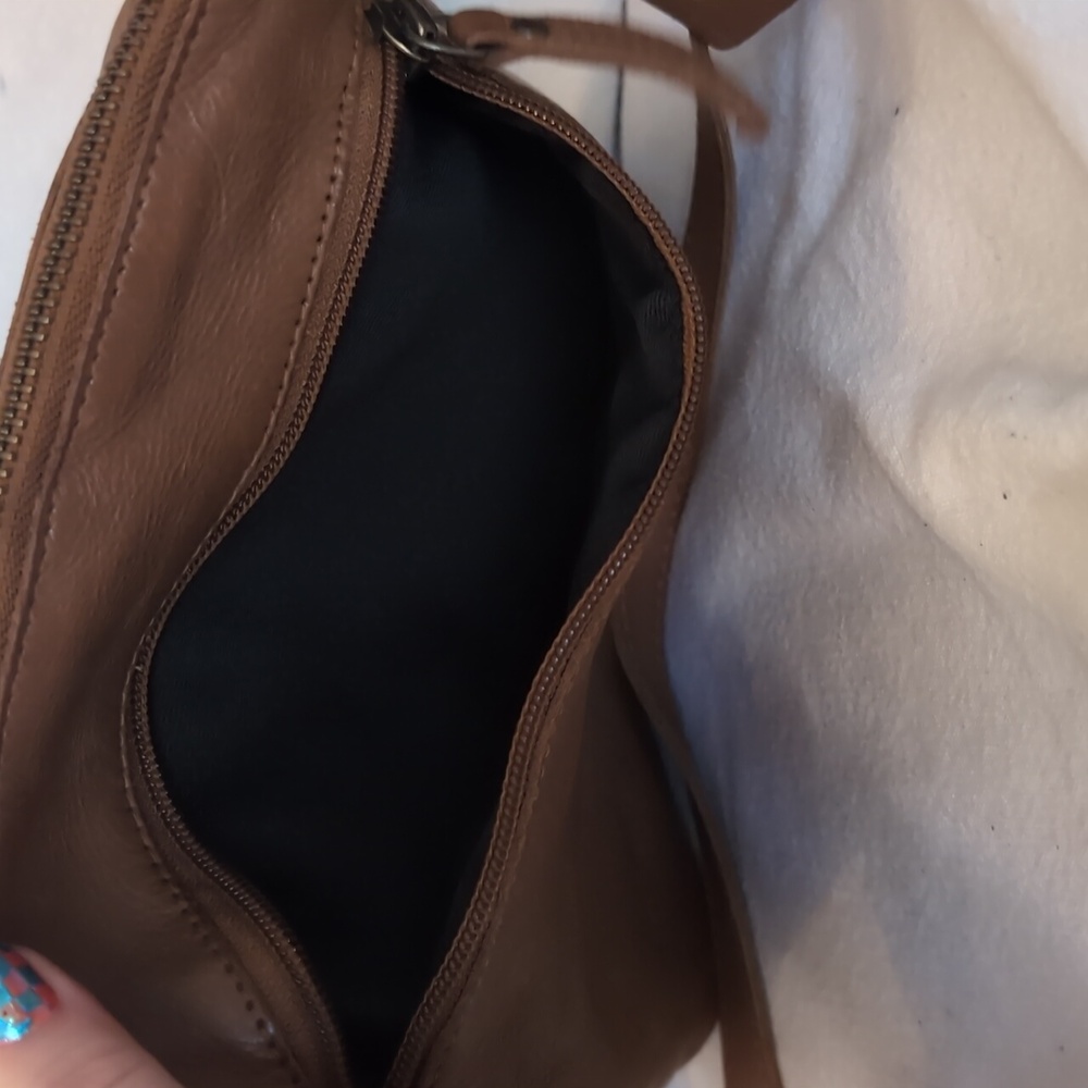 Cochoa Brown Leather Crossbody Purse Travel Bag Adjustable Strap - Picture 6 of 9